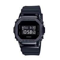 Часовник Casio G-SHOCK GM5600B-1 Часовник Casio G-SHOCK GM5600B-1
